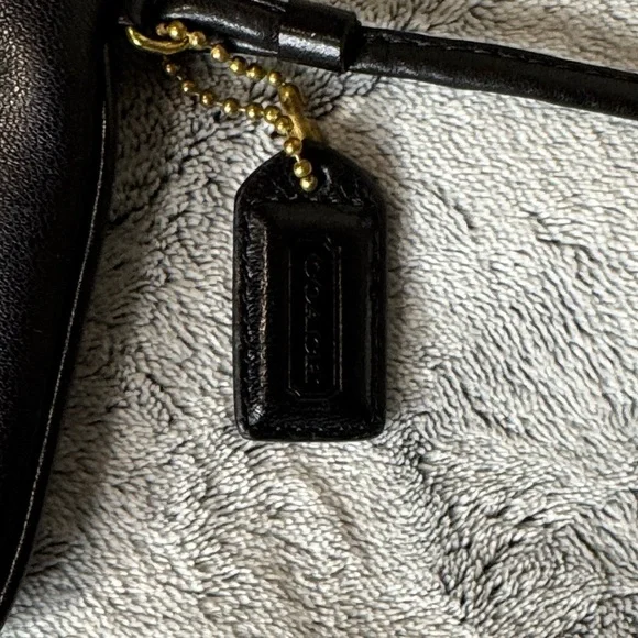 Coach Black Smooth Leather Wristlet - Vintage Y2K - Picture 3 of 9